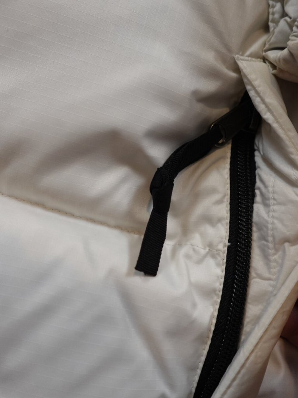 The North Face 1996 Retro Nuptse Jacket Women’s Medium White Black 700 Down - Picture 4 of 16